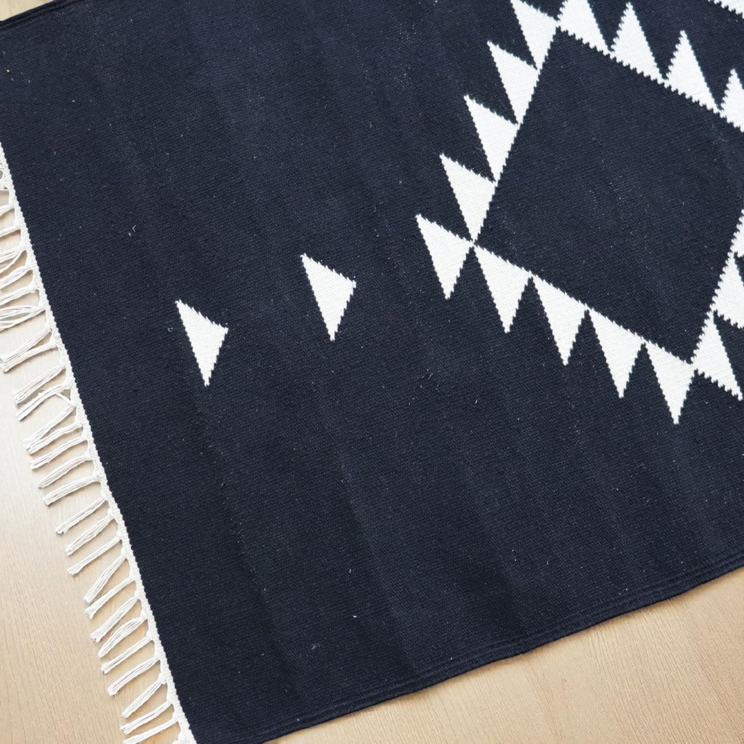 Black Diamond Dhurrie Runner 2x6 Feet.