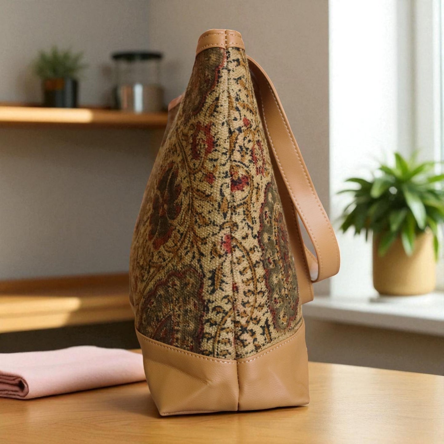 Neha Kalamkari Dhurrie Bag
