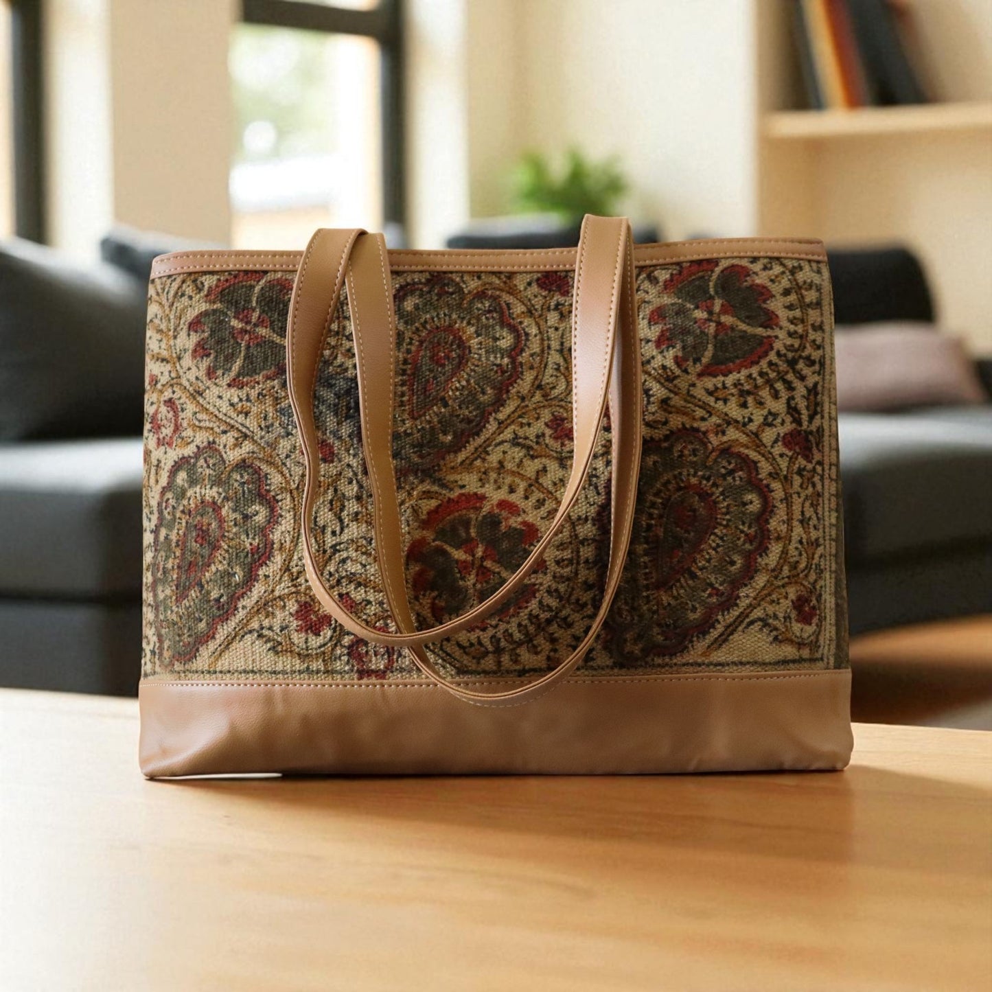 Neha Kalamkari Dhurrie Bag