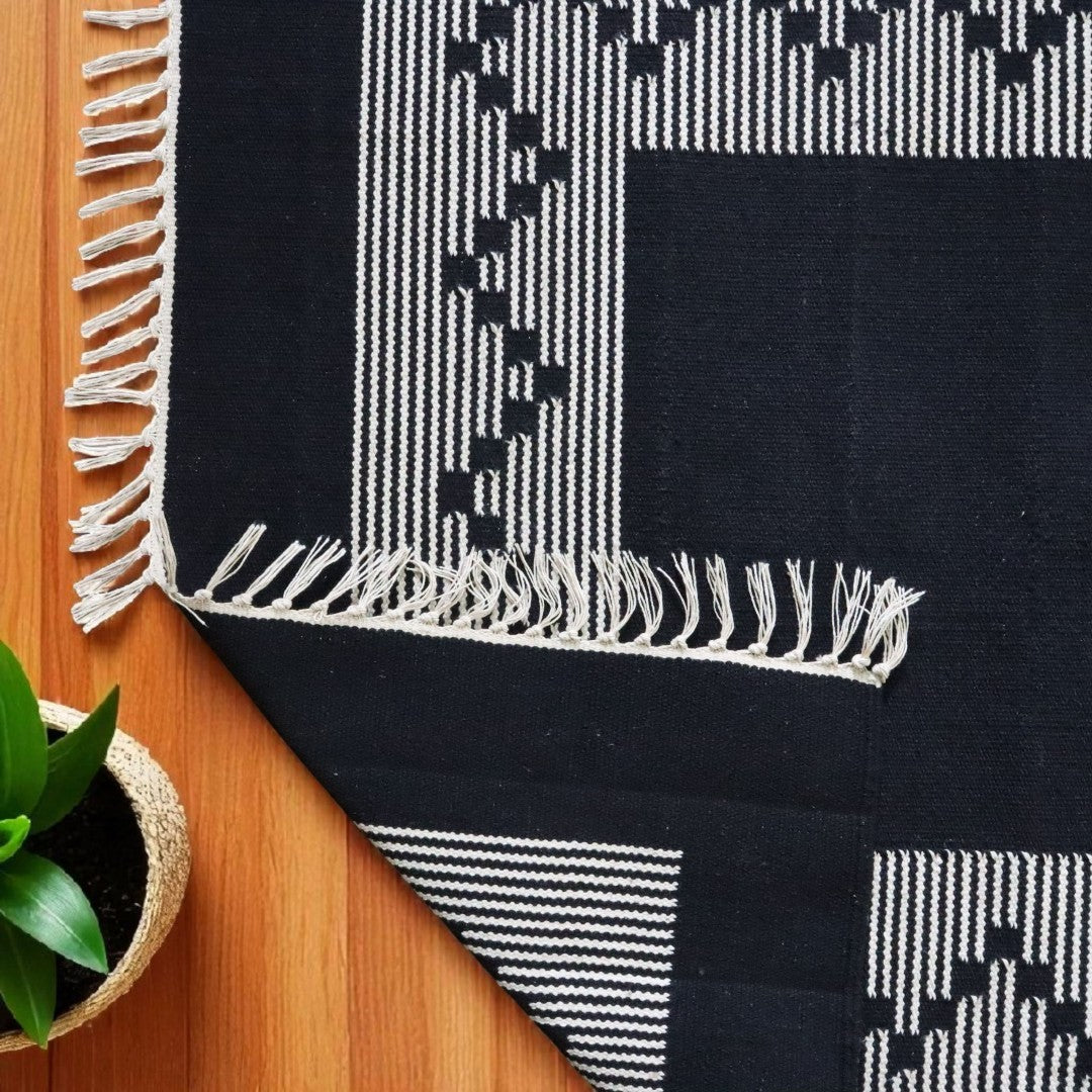 Black & White Seema Dhurrie