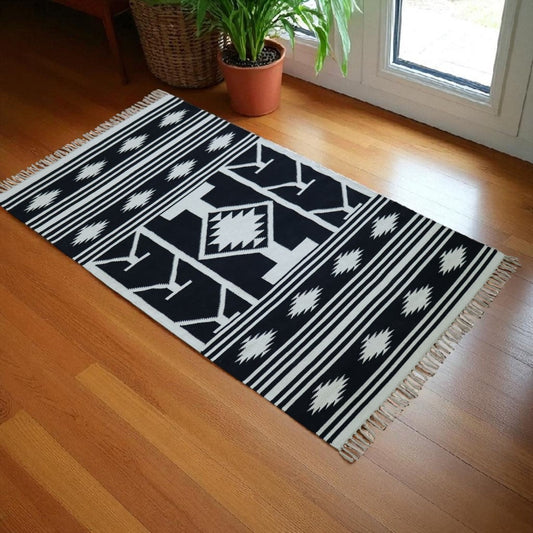 Cotton Woven Charvi Black & White Warangal Dhurrie