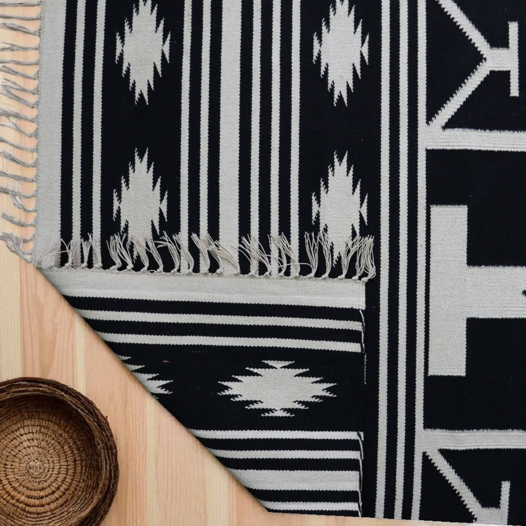 Cotton Woven Charvi Black & White Warangal Dhurrie