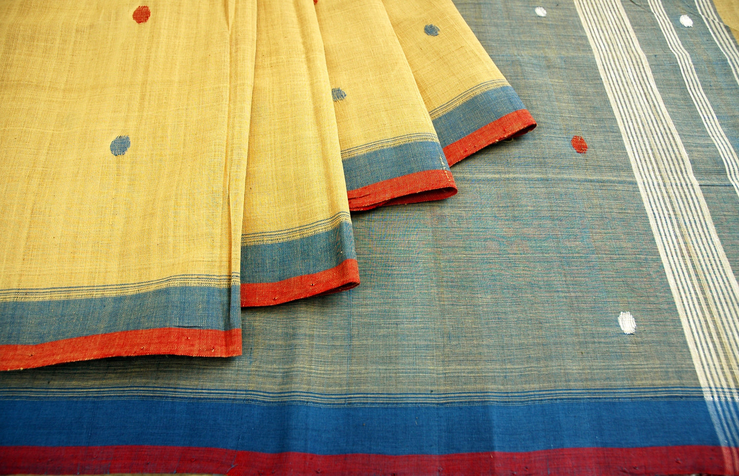 Saris