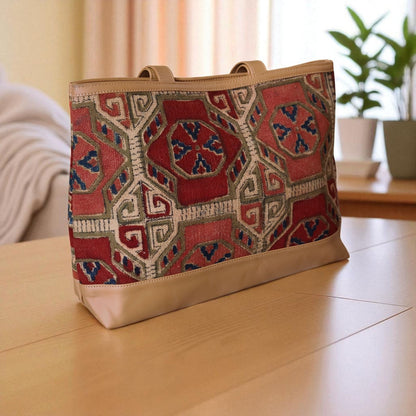 Vajra Kalamkari Dhurrie Bag