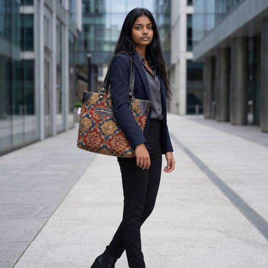 Kalamkari raga Kalamkari Dhurrie Tote Bag