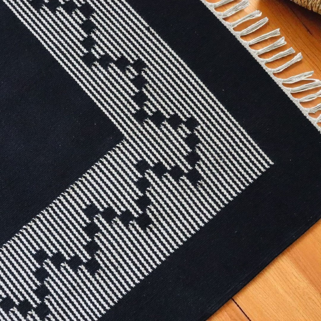 Black & White Seema Dhurrie