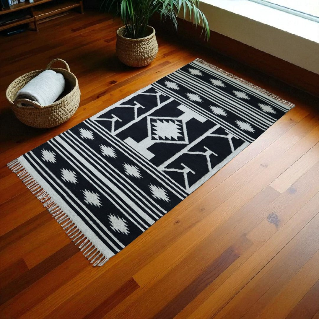 Cotton Woven Charvi Black & White Warangal Dhurrie