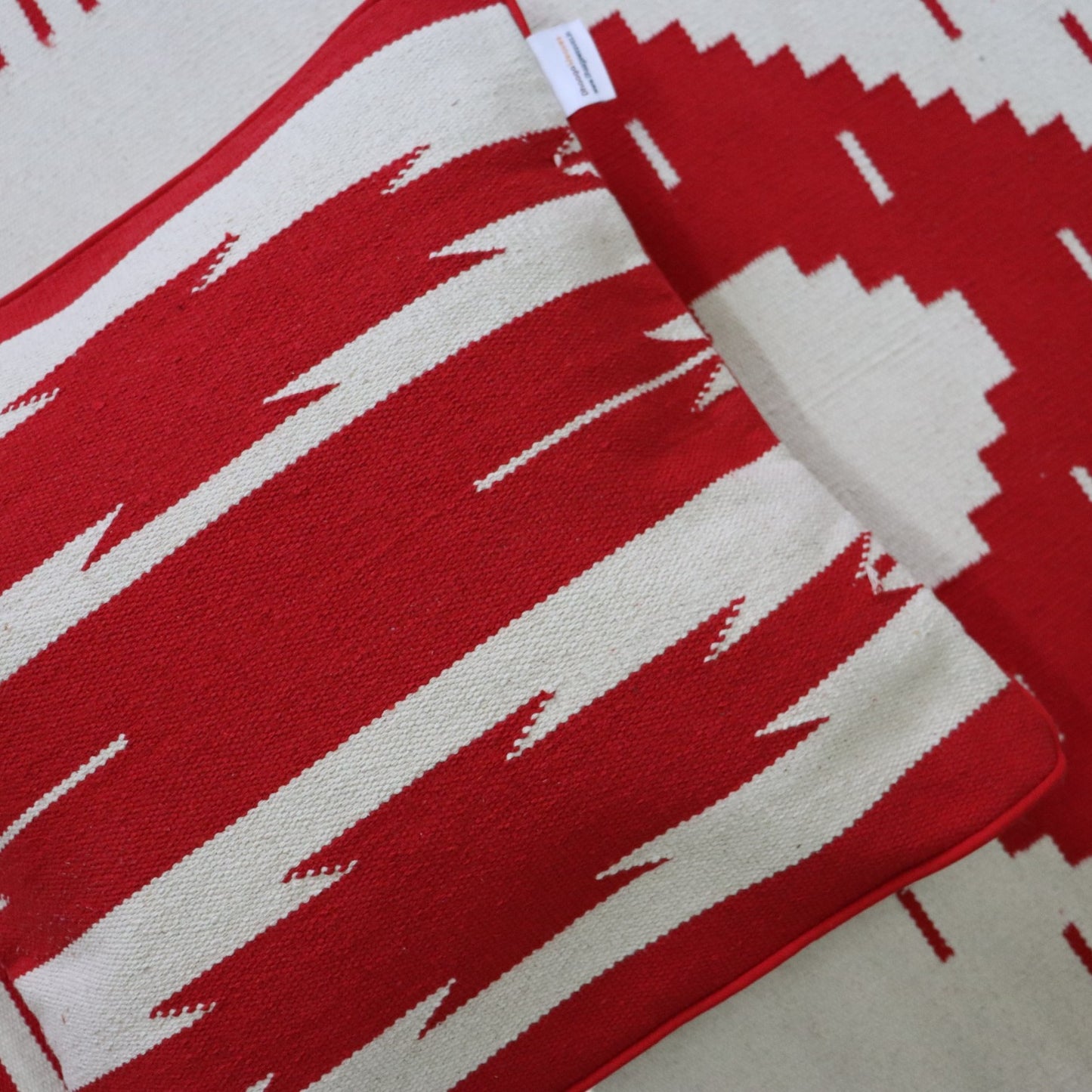 Red Star Dhurrie Cushion Cover 16x16 Inches