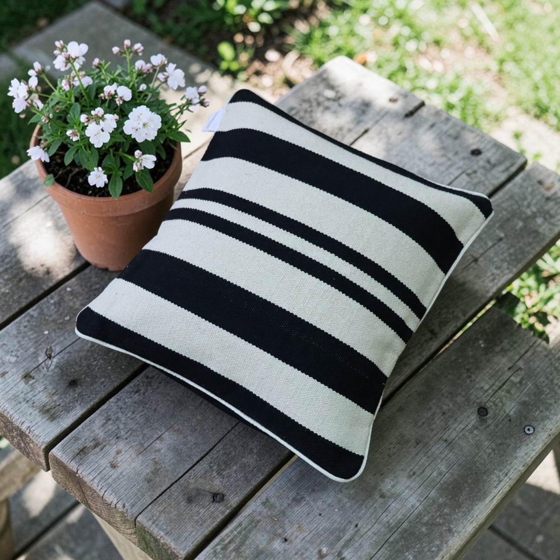 Anita Black & White Dhurrie Cushion Covers