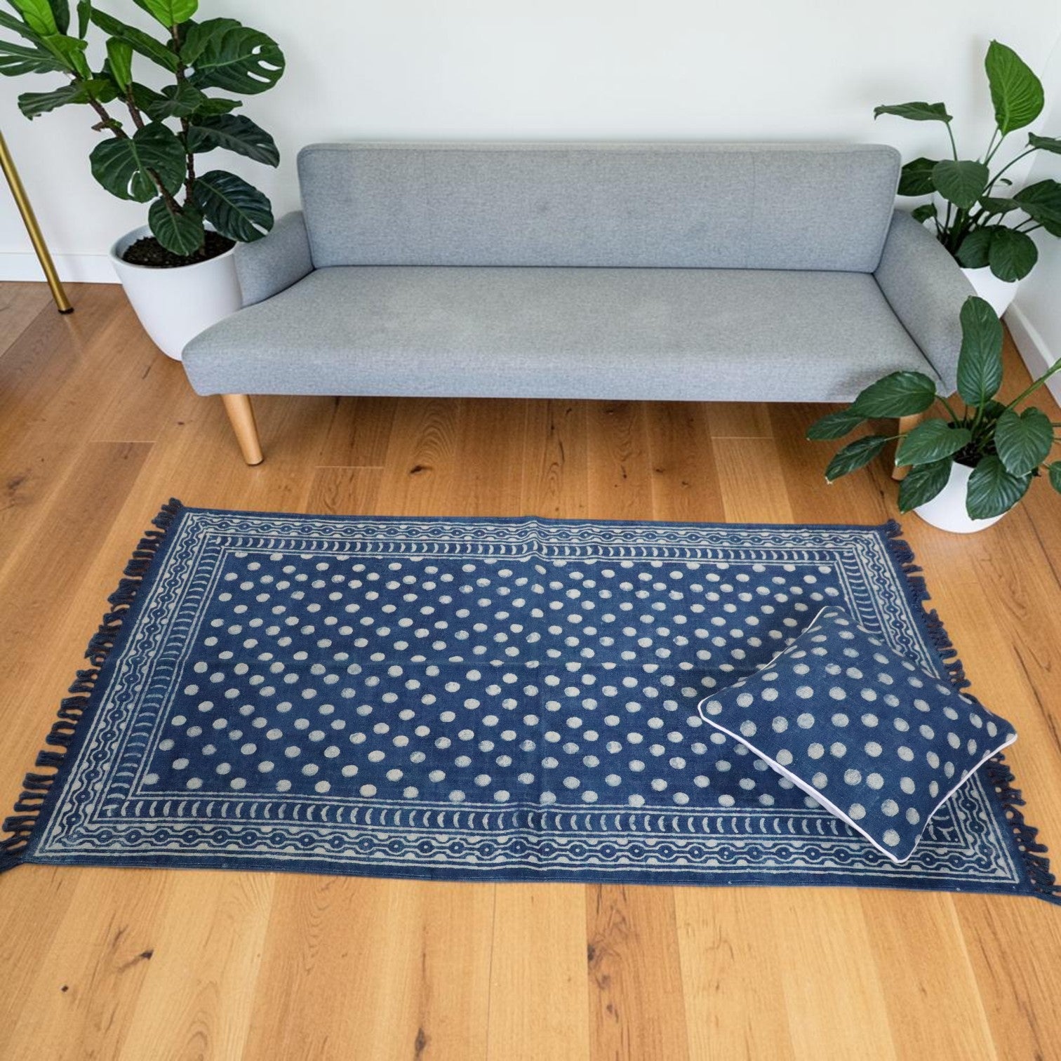Polka Dot Dabu Indigo Printed Cotton Dhurrie – Dhaaga Weaves