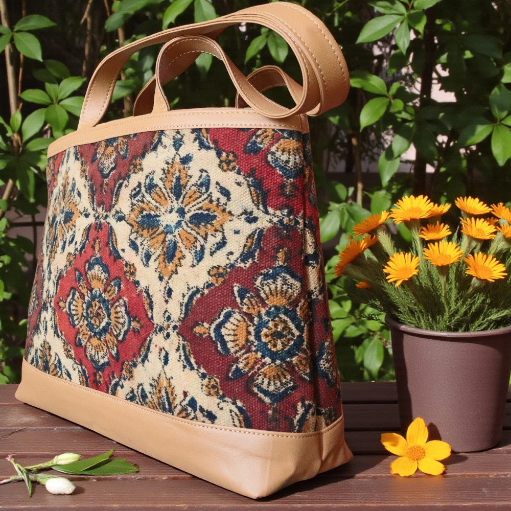 Boota Kalamkari  Daily Use Dhurrie bag