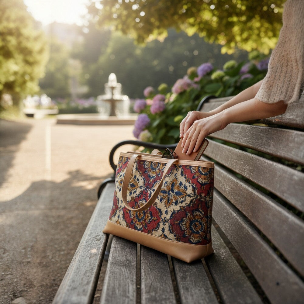 Boota Kalamkari  Daily Use Dhurrie bag